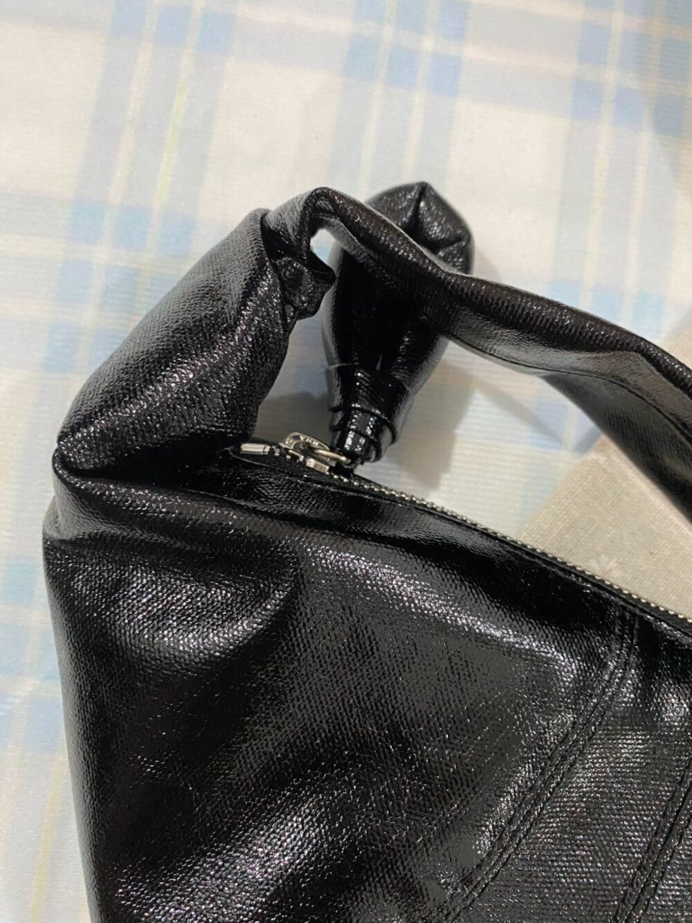 Lemaire Black Croissant Bag - Picture 2 of 8